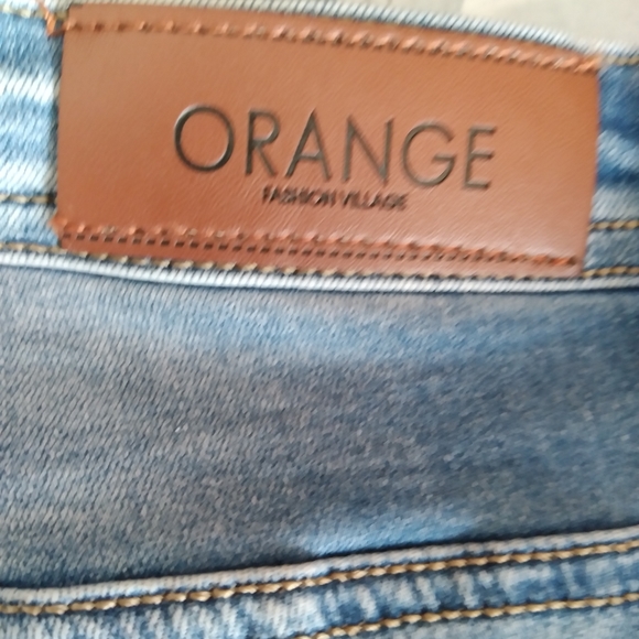 Scroll Embroidered Jeans - Picture 16 of 16